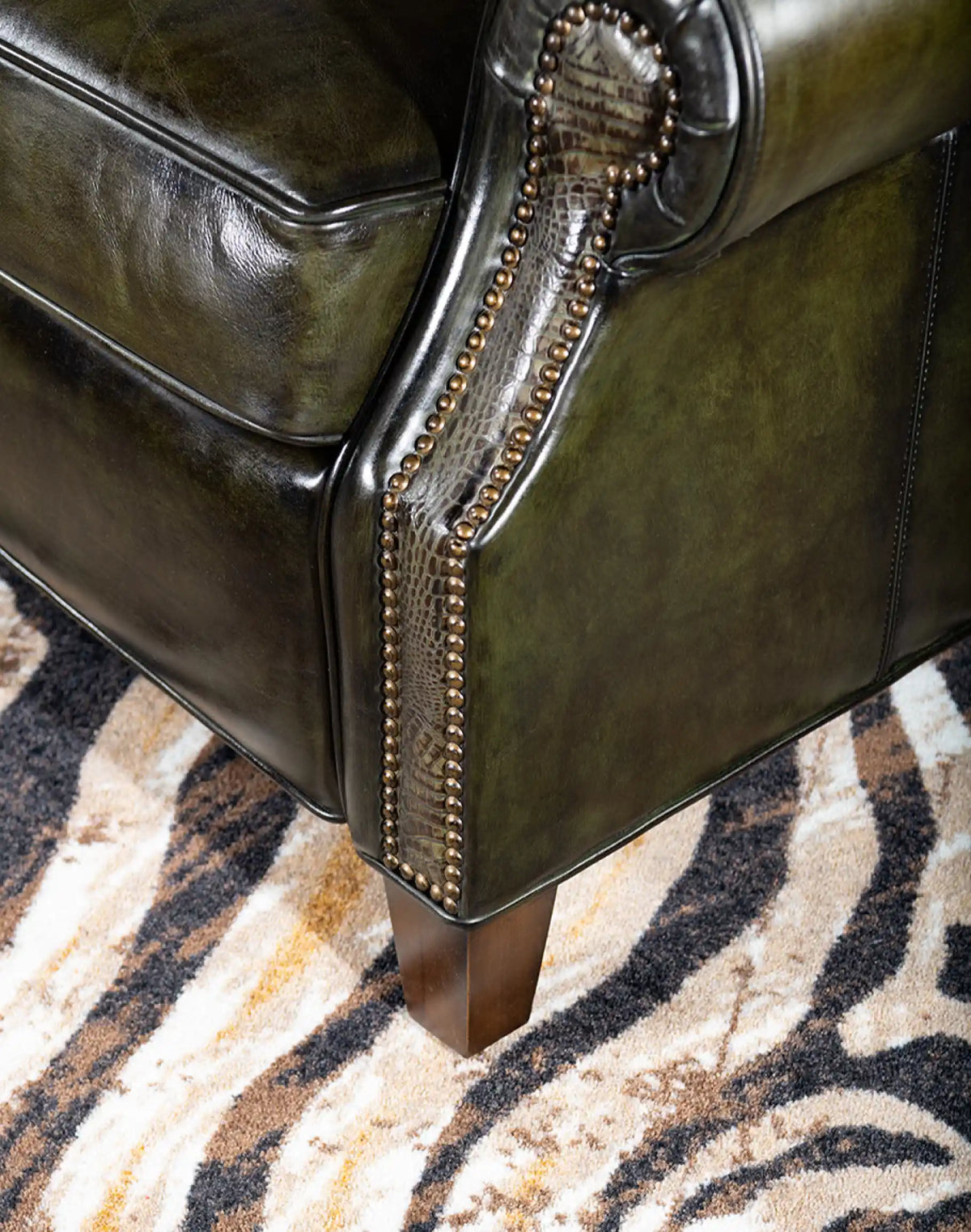 Daphne Leather Recliner - product view 4