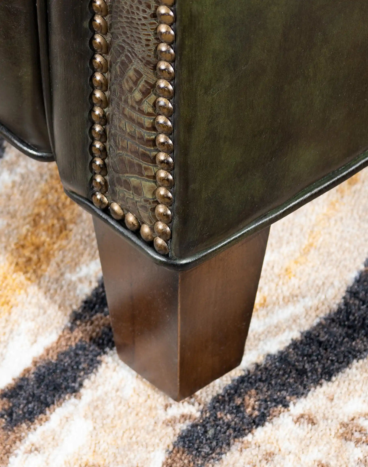 Daphne Leather Recliner - product view 10
